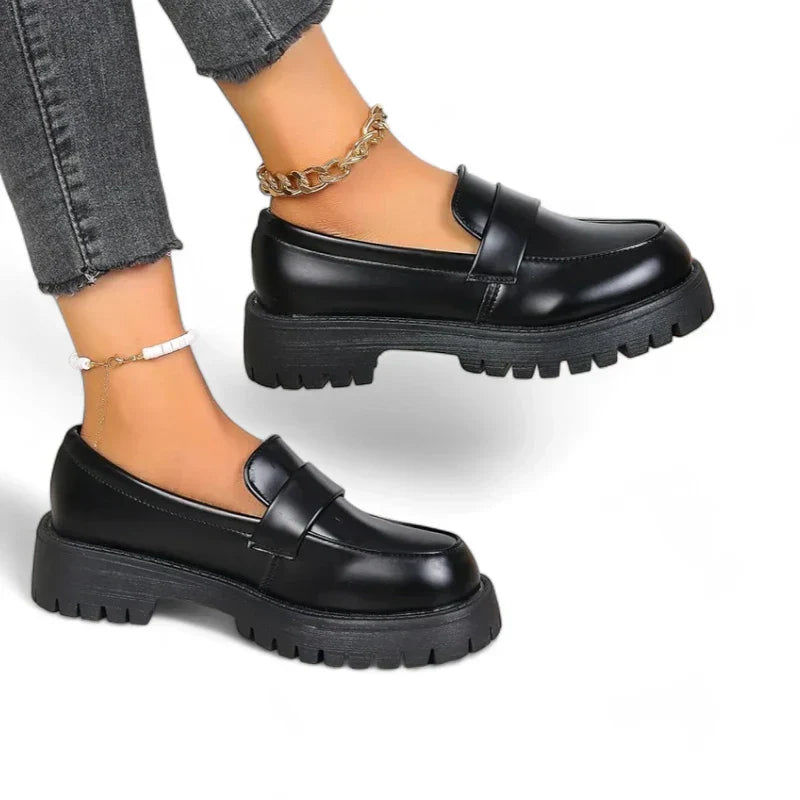 Orthopädischer Mokassin für Damen mit Satinkeilen