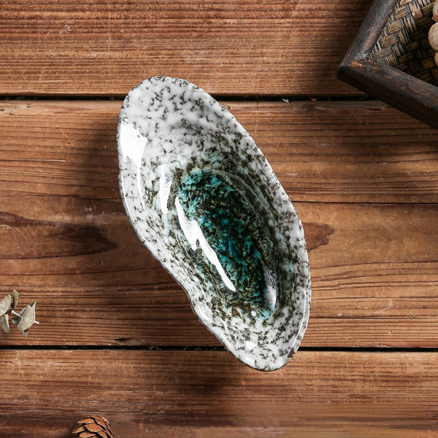 Muschelförmige Keramik