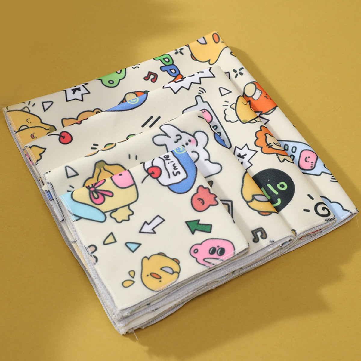 Sandsberg | Selbstklebendes, festes Badetuch für Haustiere