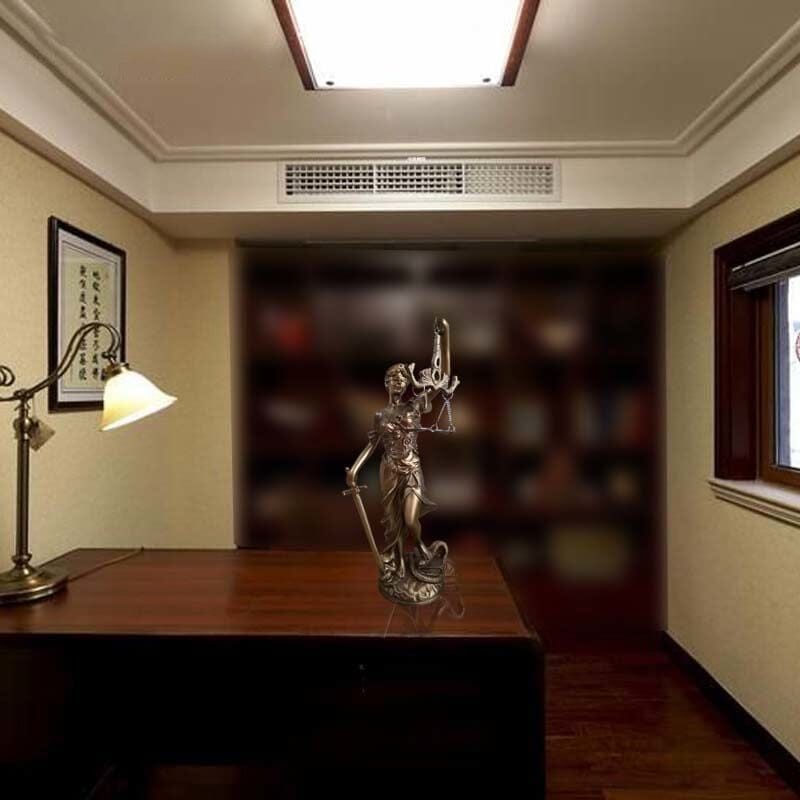Dekorationsstatue der Göttin der Gerechtigkeit