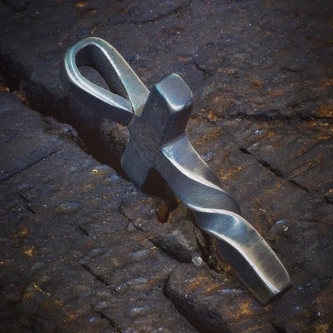 Handgemacht - Kreuz-Halskette