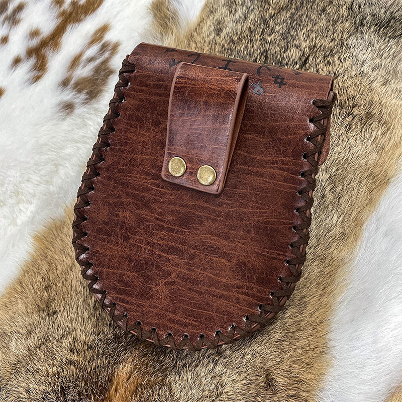 mittelalterliche nordische Gürteltasche aus geprägtem Leder