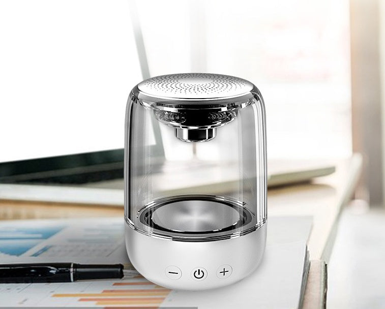 Sandsberg Lautsprecher Bluetooth Säule Drahtloser Bluetooth-Lautsprecher mit kraftvollem Bass und Radio sowie variabler Farb-LED-Beleuchtung.