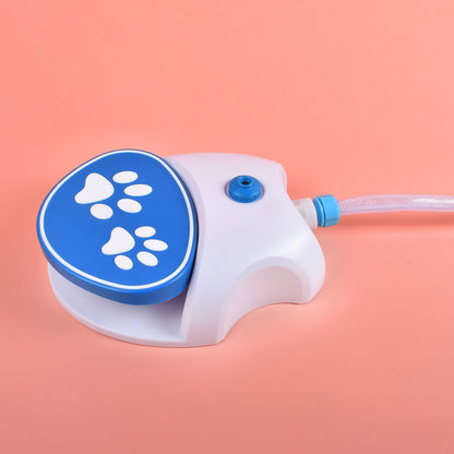 Sandsberg | Automatischer Wasserspender für Haustiere mit Fußdruck im Freien