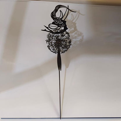 Feen und Löwenzahn tanzen zusammen Skulptur im Freien Garten