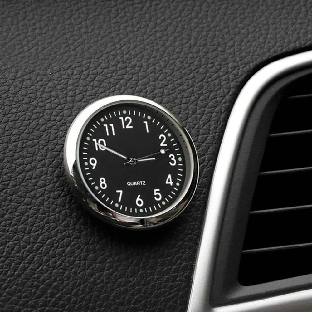 Sandsberg | Leuchtende Mini-Autouhr Aufklebbare Digitale Uhr für Auto Ornamente