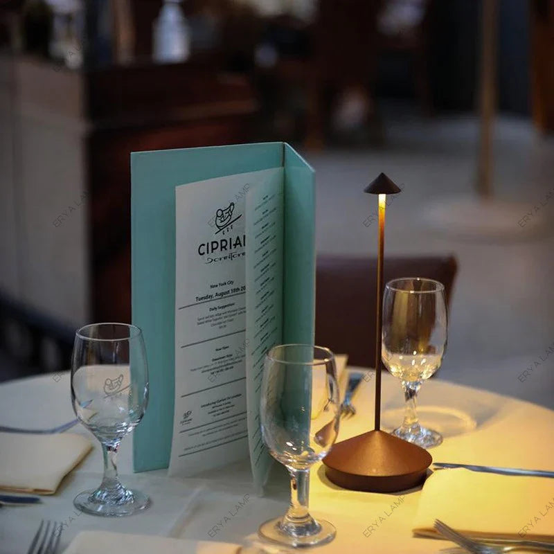 Wiederaufladbare Tischlampe Kreative Esszimmer Touch Led Pina pro Tischlampe Hotel Bar Kaffee Schreibtischlampe Dekorative Schreibtischlampe